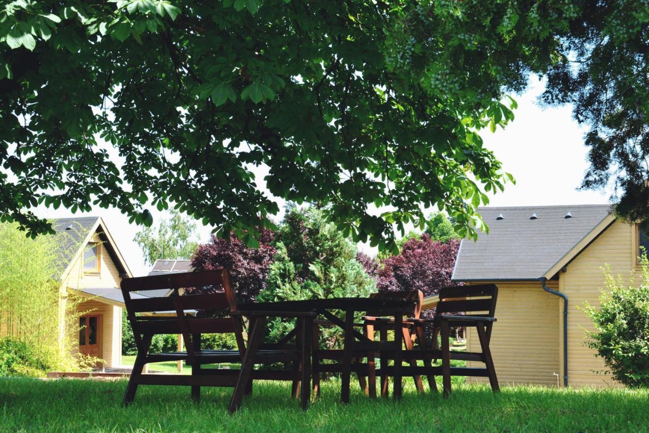 Matko Airport Es Elmenykoezpont Bed and Breakfast Buitenkant foto